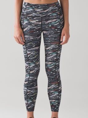 Lululemon Fast And Free 7/8 Tight Mini Sweatr Multi Black SZ 10